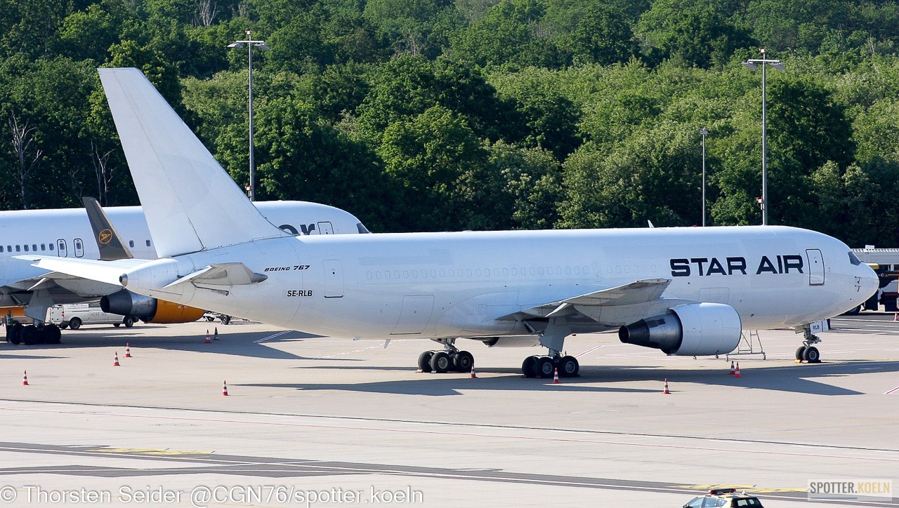 Star Air OY-RLB Boeing 767-232(BDSF)
