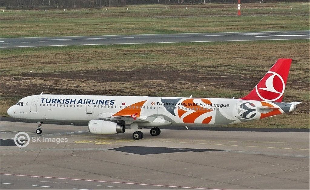 TC-JRO Turkish Airlines Airbus A321-231
