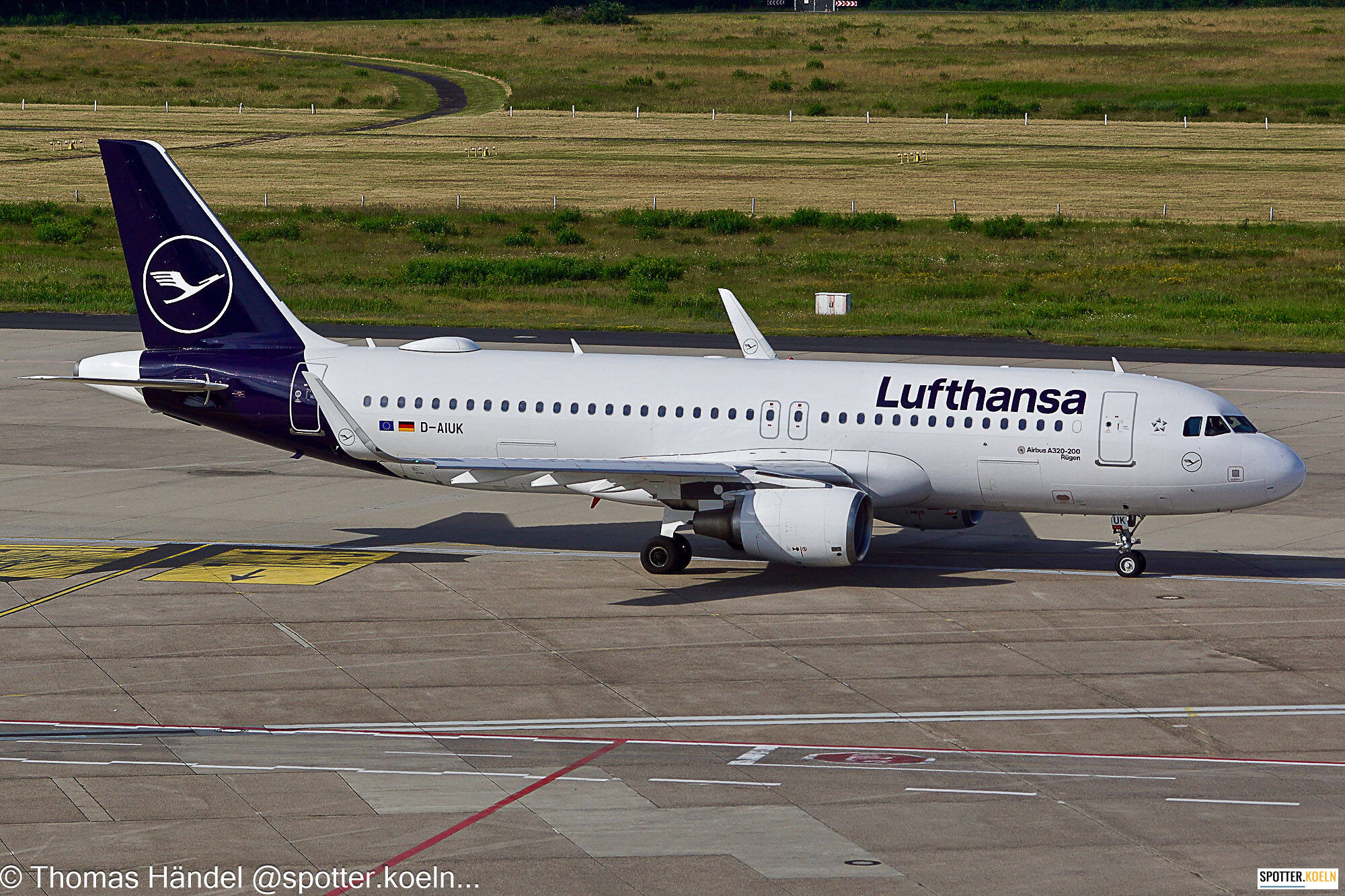 Lufthansa D-AIUK Airbus A320-214-(WL)