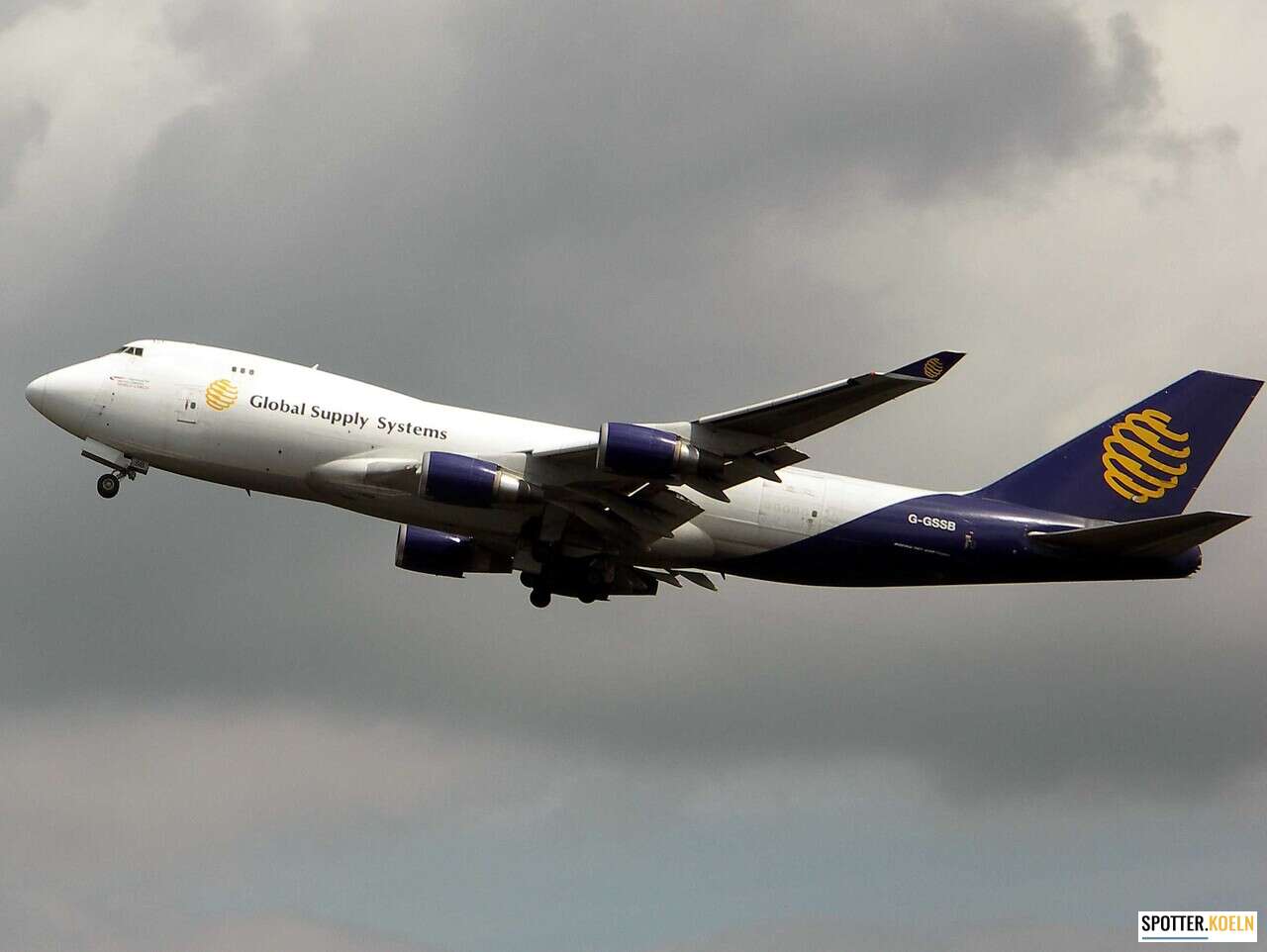 Global Supply Systems B 747-47UF(SCD) G-GSSB