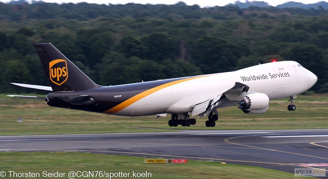 UPS 747-800 N623UP 