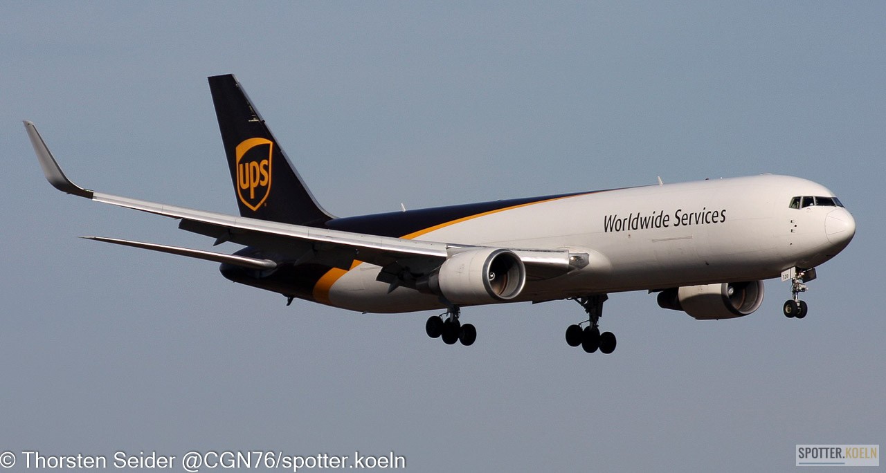 N320UP UPS 767-300W