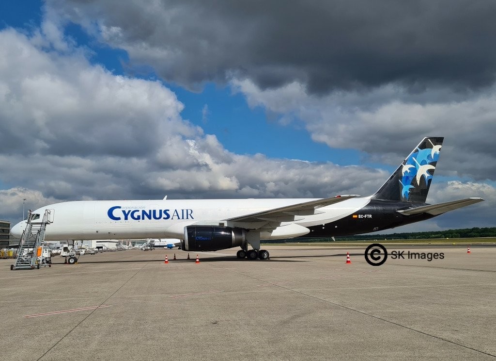 EC-FTR Cygnus Air EC-FTR Cygnus Air