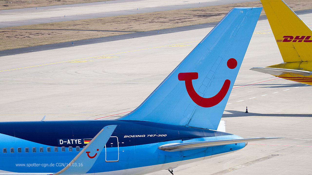 D-AYTE  TUI Fly