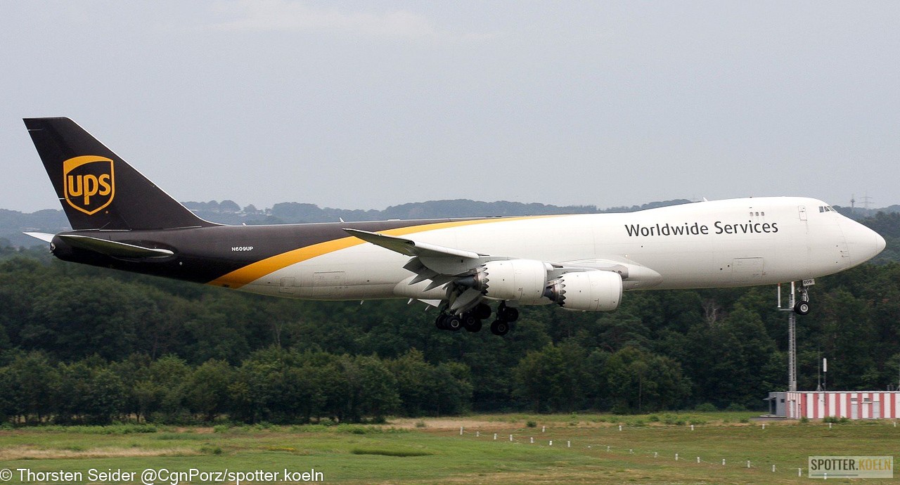 UPS 747-800 N609UP 