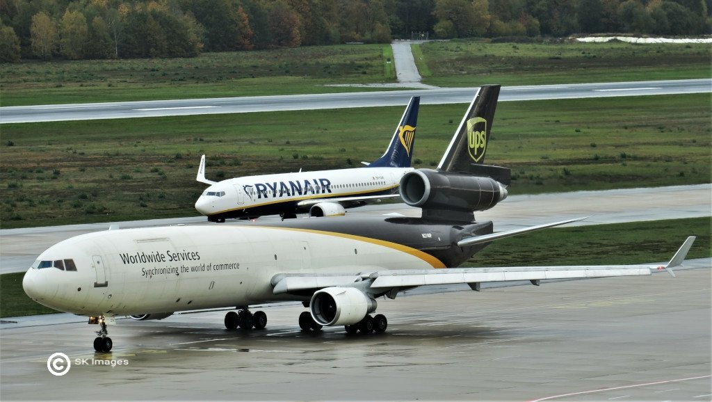 N274UP 