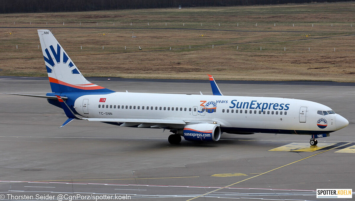 SunExpress 737-800W TC-SNN