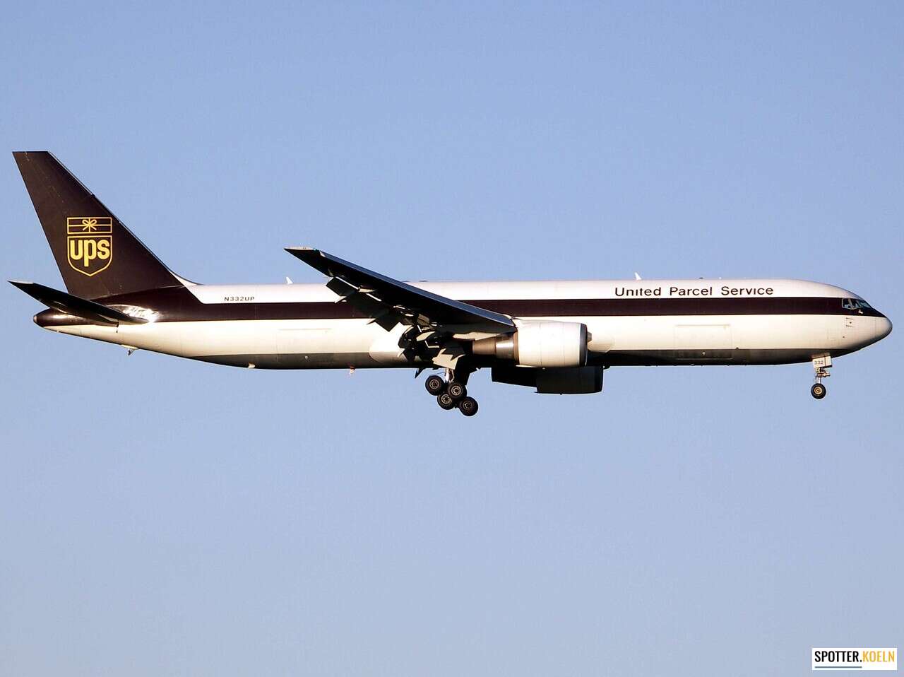 UPS B767-34AFER N332UP UPS B767-34AFER N332UP