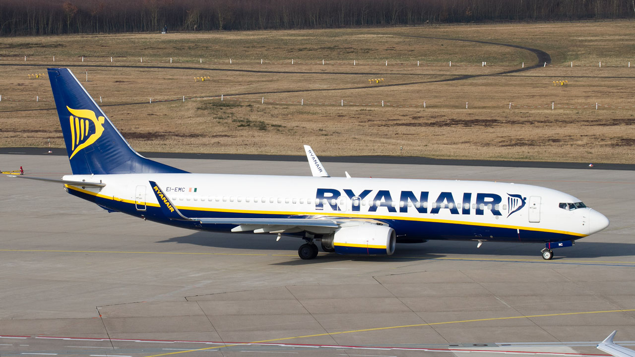 EI-EMC Ryanair Boeing 737-8AS(WL)