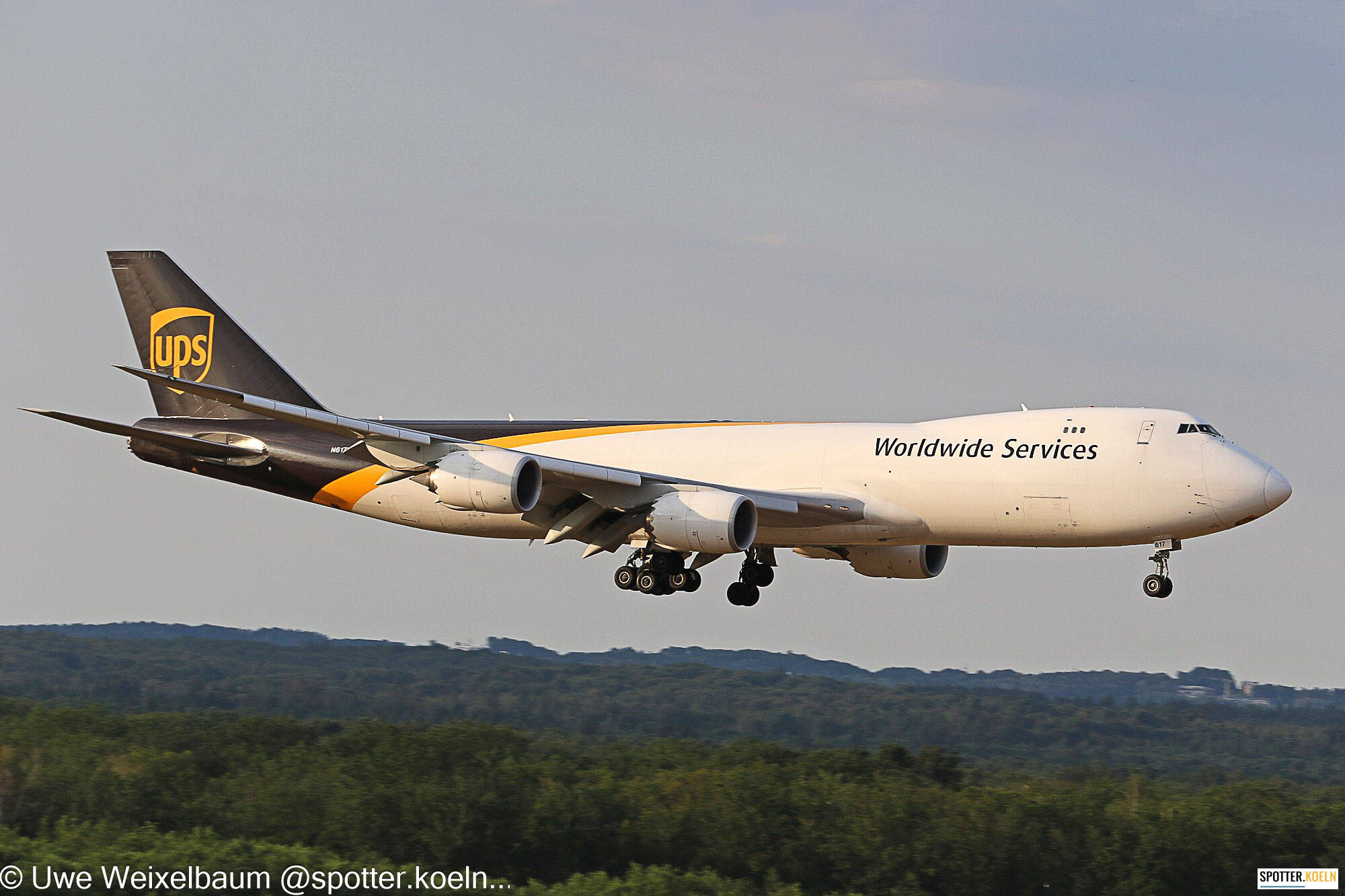 UPS N617UP B747-84AF