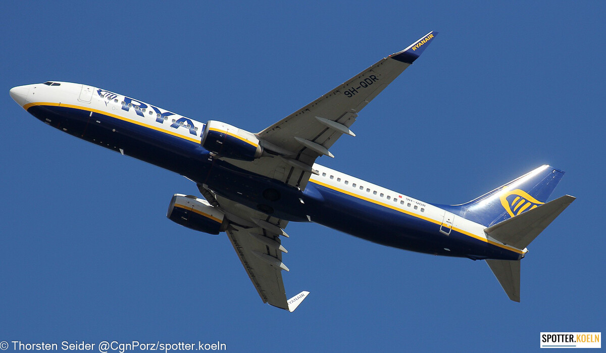 Malta Air 737-800W 9H-QDR 