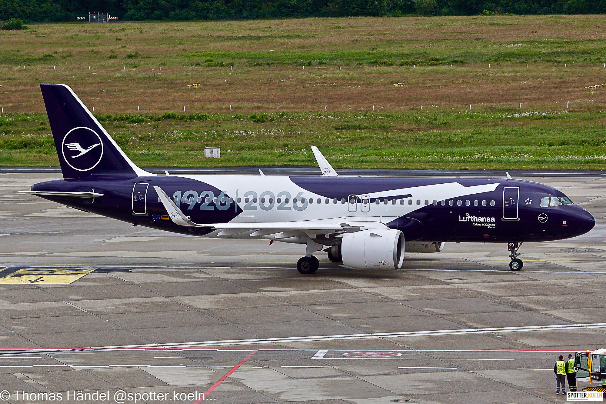 Lufthansa D-AIND Airbus A320-271N 