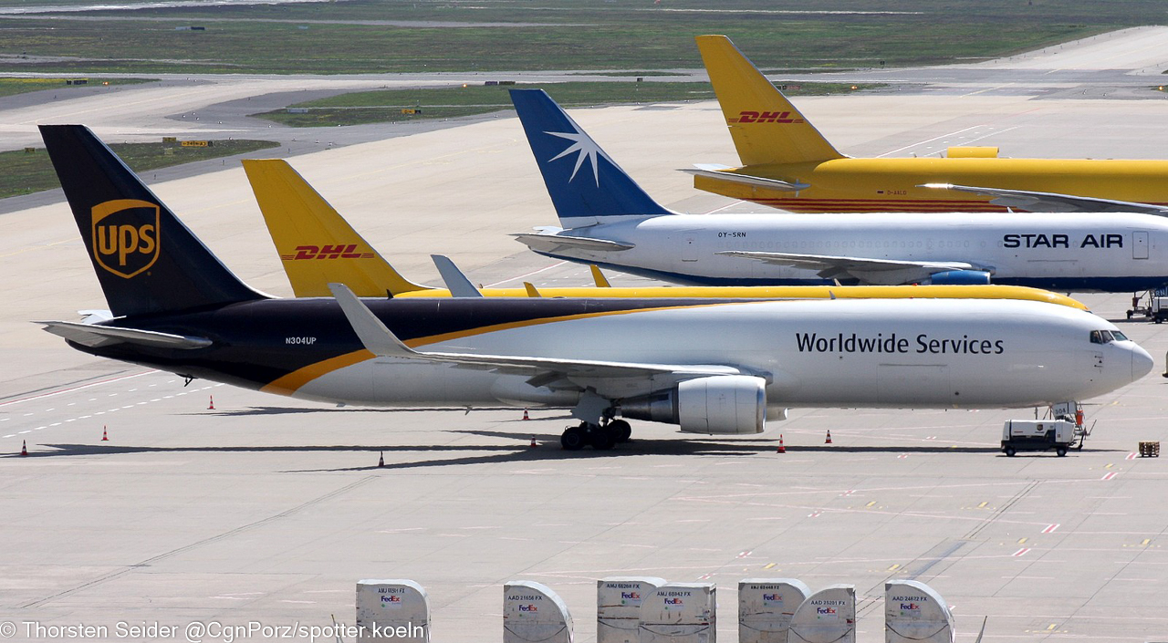 UPS 767-300W N304UP 