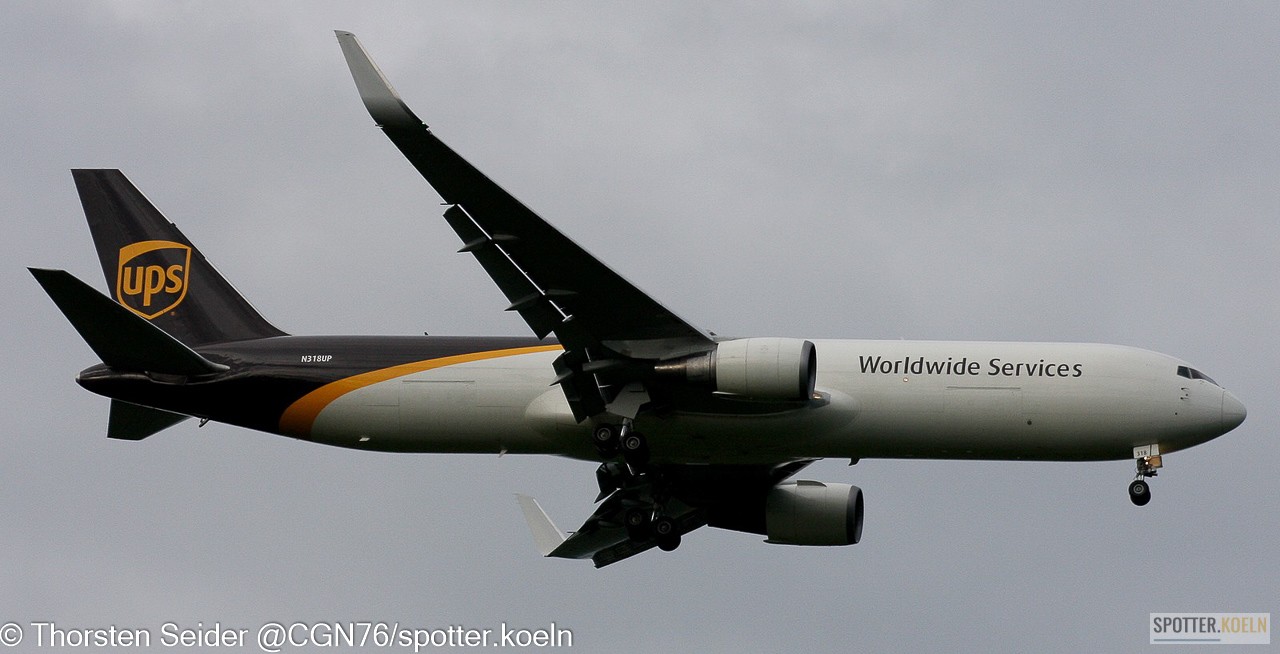 UPS 767-300W N318UP