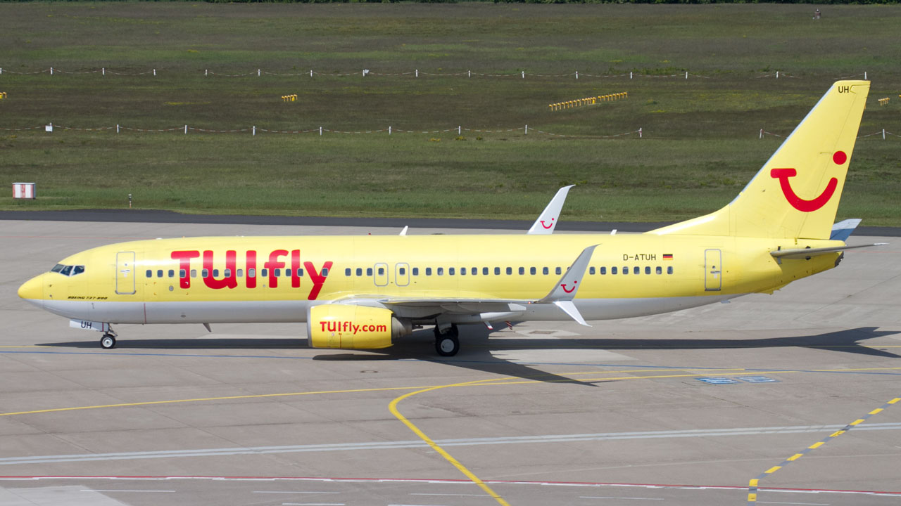 D-ATUH TUI Fly