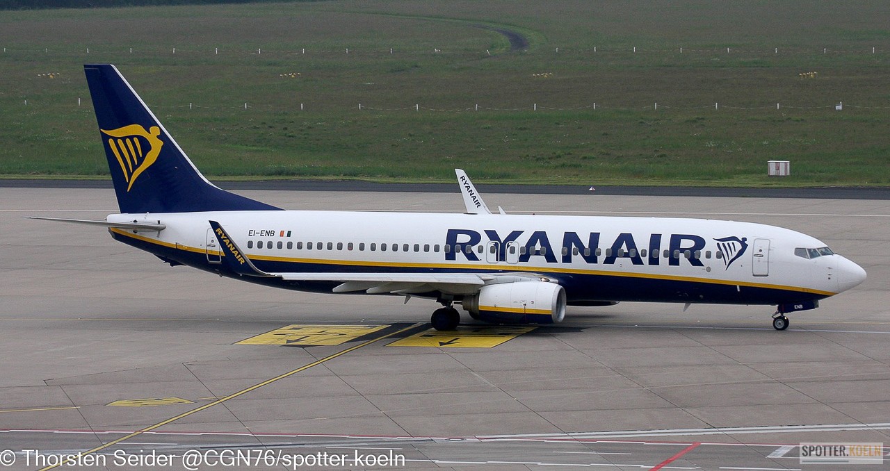 Ryanair 737-800W EI-ENB 