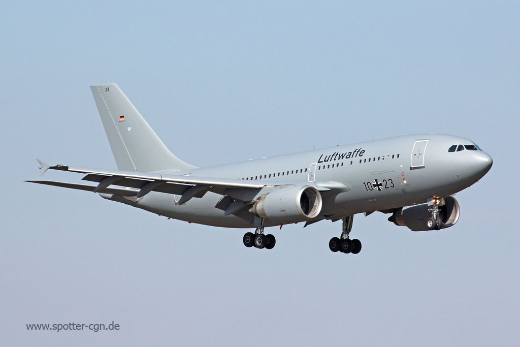 10+23 Airbus A310-304