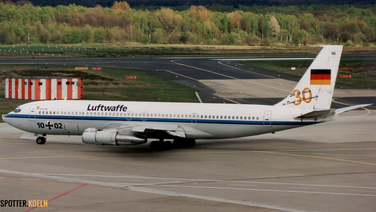  10+02 Luftwaffe (German Air Force) Boeing 707-307C