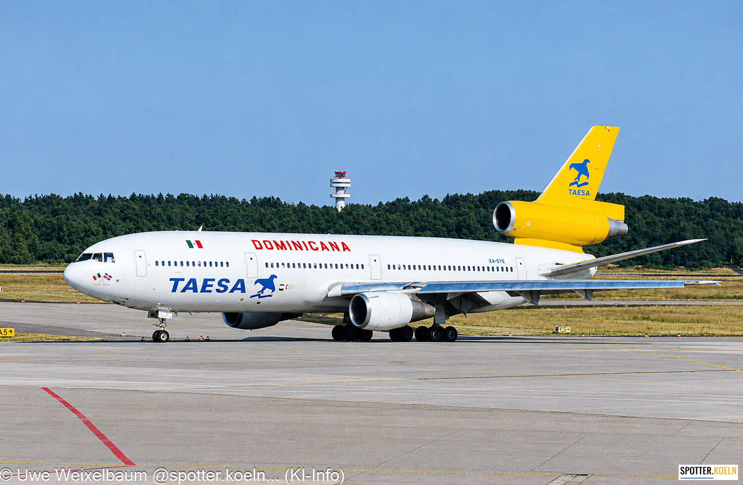TAESA Dominicana XA-SYE DC-10-30 