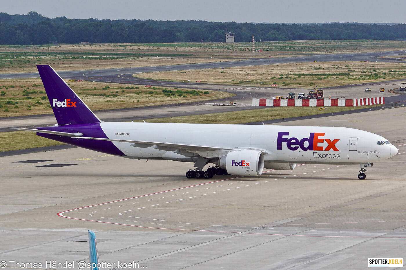 Fed Ex N888FD Boeing B777-FS2 