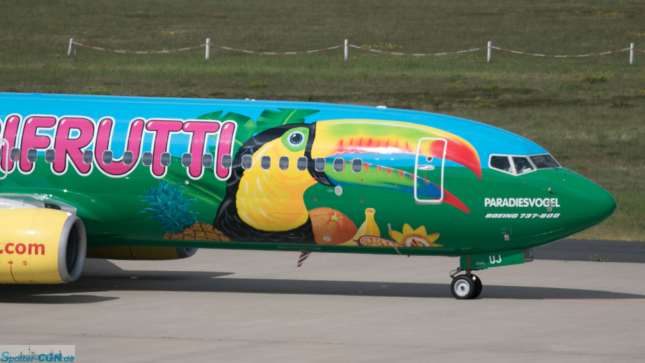 D-ATUJ TUI Fly