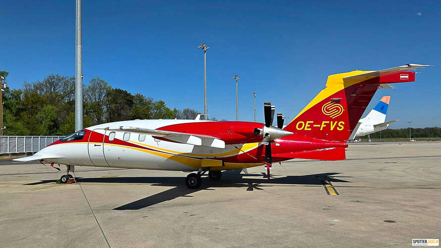 OE-FVS Schenk Air Piaggio P-180 Avanti II CGN Ralf Fuchs 25.04.2026